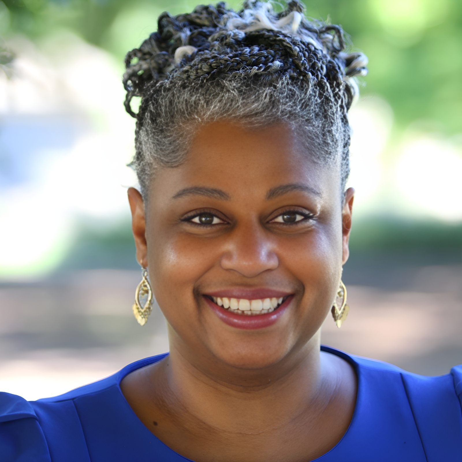 Tina Harris - Close Up - Canadian Quilters Association/Association ...