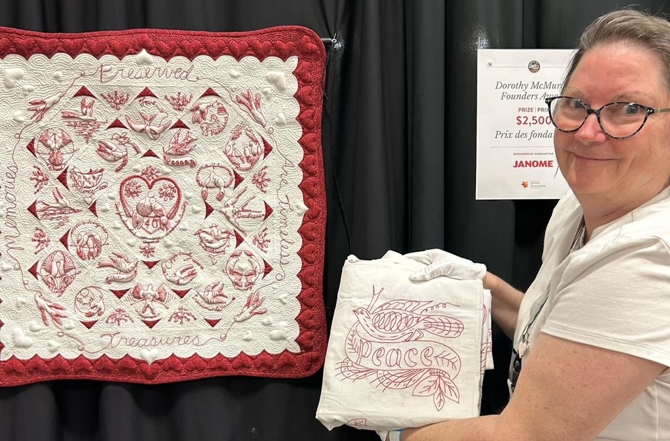 Quilt design Nest is a Home 210
