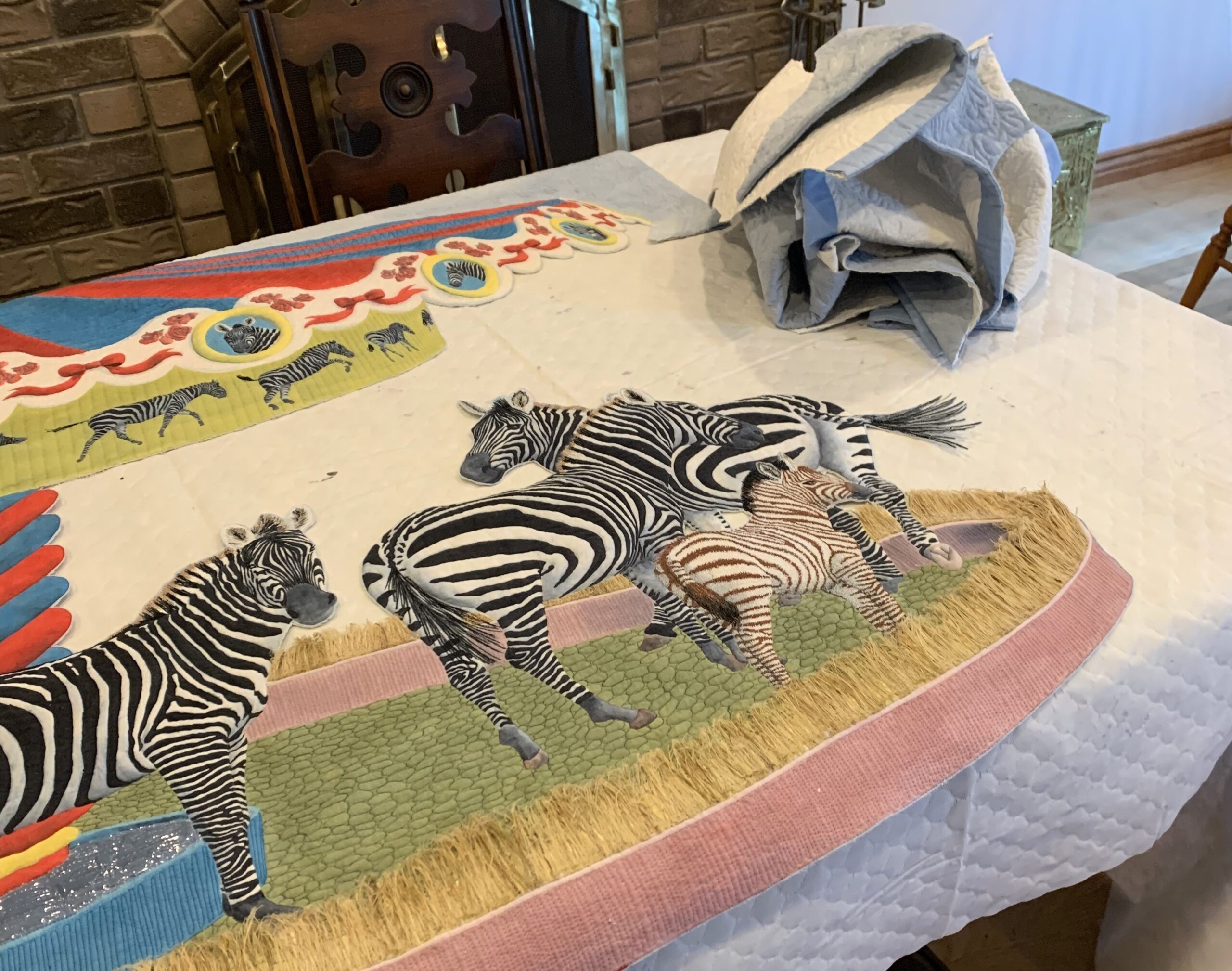 The cutaway background of award-winning Habitat The cut away background of award-winning quilt Habitat